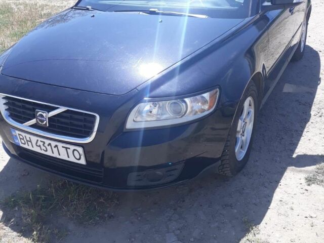 Чорний Вольво V50, об'ємом двигуна 1.6 л та пробігом 258 тис. км за 7800 $, фото 1 на Automoto.ua