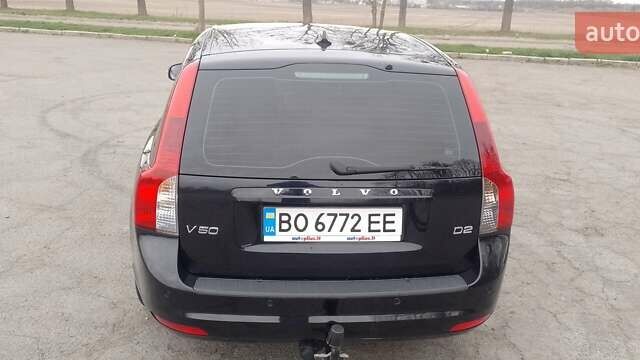 Чорний Вольво V50, об'ємом двигуна 1.6 л та пробігом 280 тис. км за 6500 $, фото 1 на Automoto.ua