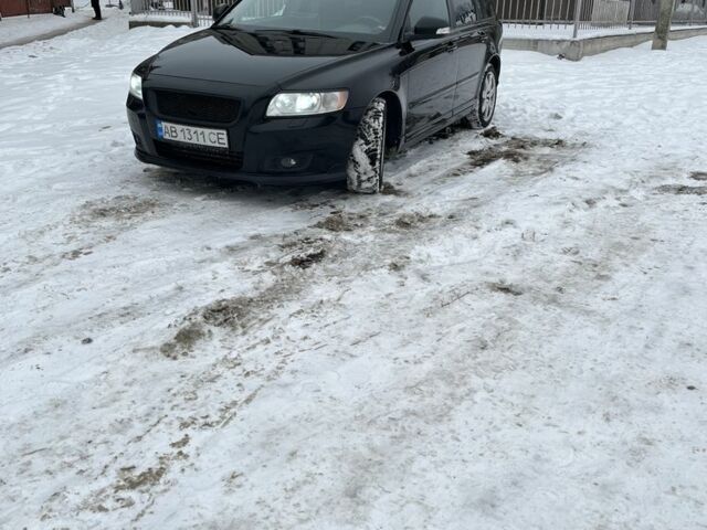Чорний Вольво V50, об'ємом двигуна 2 л та пробігом 375 тис. км за 7650 $, фото 1 на Automoto.ua