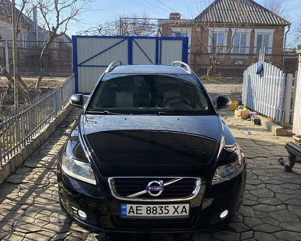 Чорний Вольво V50, об'ємом двигуна 1.6 л та пробігом 242 тис. км за 9500 $, фото 1 на Automoto.ua