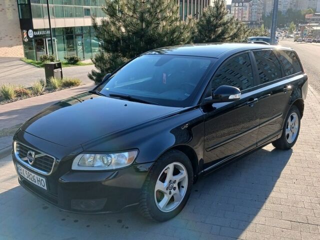 Чорний Вольво V50, об'ємом двигуна 1.6 л та пробігом 273 тис. км за 6800 $, фото 1 на Automoto.ua