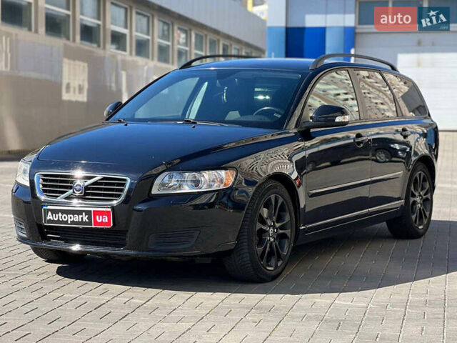 Чорний Вольво V50, об'ємом двигуна 2 л та пробігом 246 тис. км за 7590 $, фото 1 на Automoto.ua