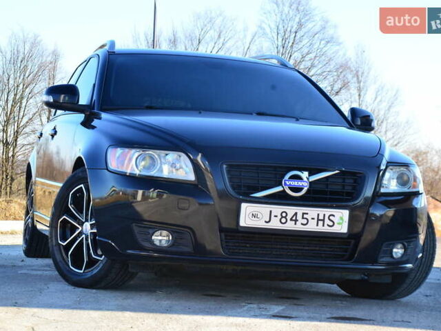 Чорний Вольво V50, об'ємом двигуна 1.6 л та пробігом 150 тис. км за 7150 $, фото 1 на Automoto.ua