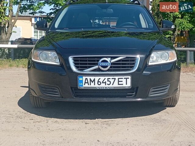 Чорний Вольво V50, об'ємом двигуна 1.6 л та пробігом 289 тис. км за 7100 $, фото 1 на Automoto.ua