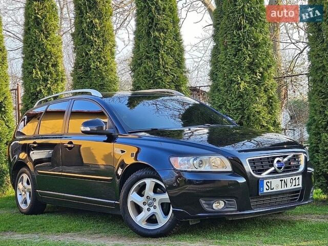 Чорний Вольво V50, об'ємом двигуна 1.6 л та пробігом 265 тис. км за 6999 $, фото 1 на Automoto.ua