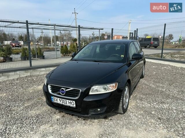 Чорний Вольво V50, об'ємом двигуна 1.6 л та пробігом 255 тис. км за 6750 $, фото 1 на Automoto.ua