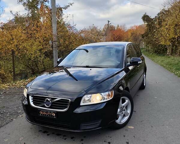 Чорний Вольво V50, об'ємом двигуна 1.6 л та пробігом 236 тис. км за 8200 $, фото 1 на Automoto.ua