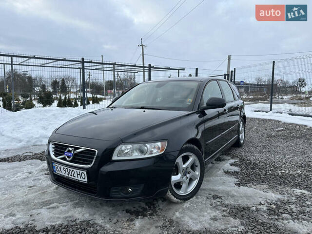 Чорний Вольво V50, об'ємом двигуна 1.56 л та пробігом 255 тис. км за 7300 $, фото 1 на Automoto.ua