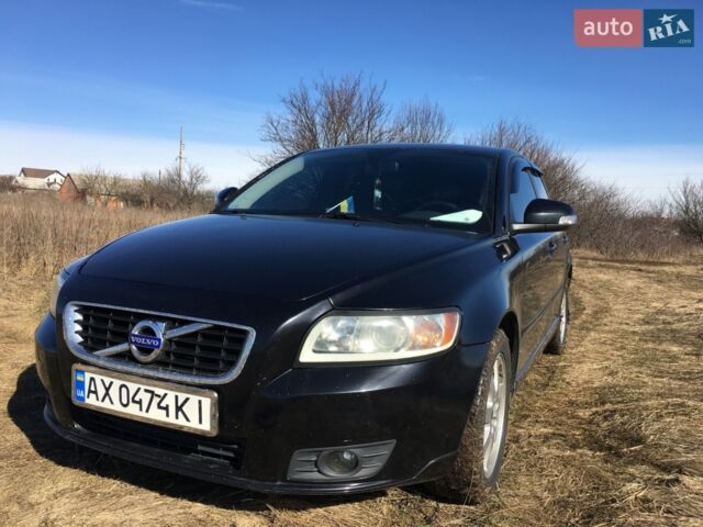 Чорний Вольво V50, об'ємом двигуна 1.6 л та пробігом 253 тис. км за 7200 $, фото 1 на Automoto.ua