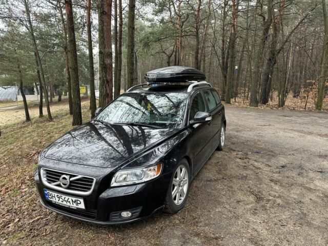 Чорний Вольво V50, об'ємом двигуна 1.6 л та пробігом 285 тис. км за 8200 $, фото 1 на Automoto.ua