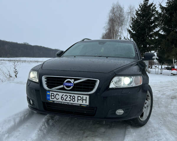 Чорний Вольво V50, об'ємом двигуна 1.6 л та пробігом 240 тис. км за 7999 $, фото 1 на Automoto.ua
