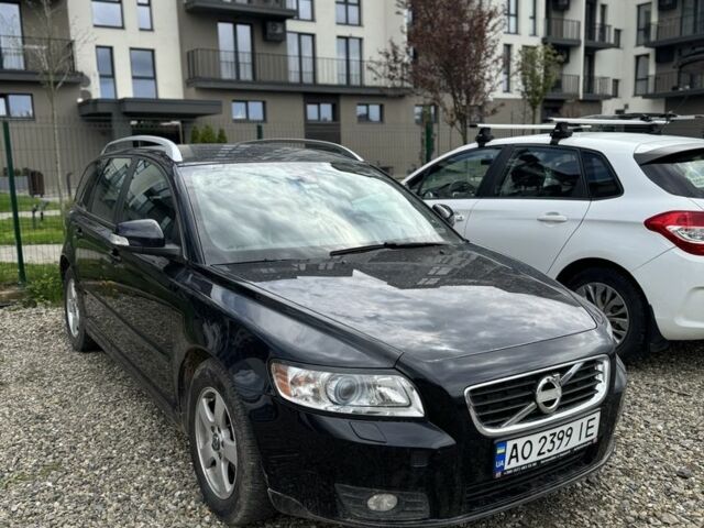 Чорний Вольво V50, об'ємом двигуна 1.6 л та пробігом 185 тис. км за 6600 $, фото 1 на Automoto.ua