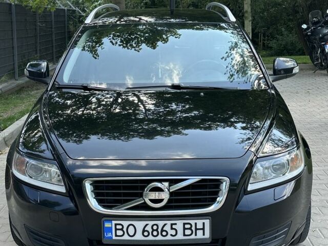 Чорний Вольво V50, об'ємом двигуна 1.6 л та пробігом 257 тис. км за 8717 $, фото 1 на Automoto.ua