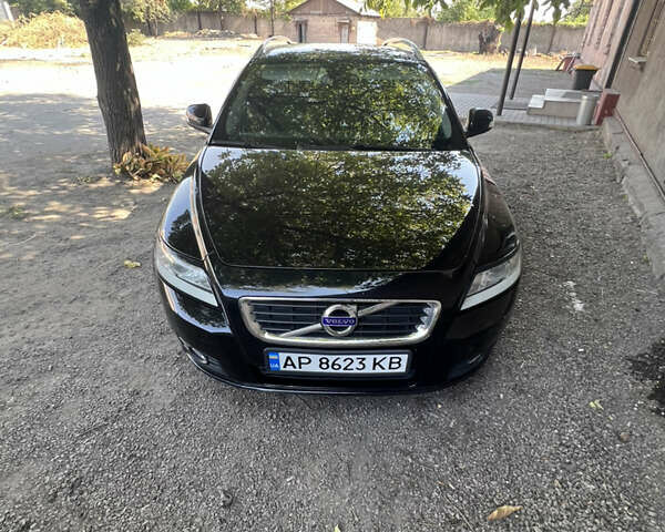 Чорний Вольво V50, об'ємом двигуна 1.6 л та пробігом 202 тис. км за 8999 $, фото 1 на Automoto.ua
