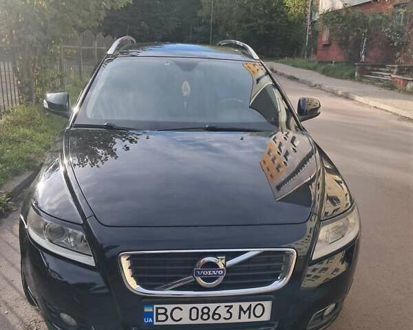 Чорний Вольво V50, об'ємом двигуна 1.6 л та пробігом 325 тис. км за 7300 $, фото 1 на Automoto.ua
