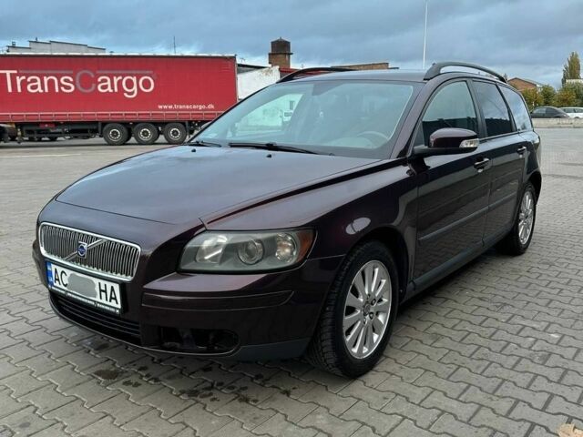 Вольво В50 2006 в Луцке на Automoto.ua Фиолетовый Вольво В50, объемом двигателя 2 л и пробегом 302 тыс. км за 3900 $, фото 1 на Automoto.ua