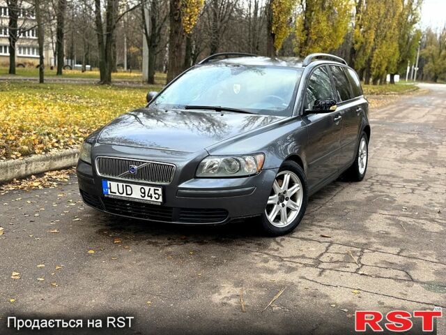 Вольво В50, объемом двигателя 2 л и пробегом 306 тыс. км за 2700 $, фото 1 на Automoto.ua