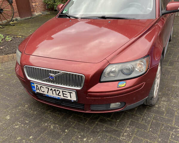 Вольво В50, объемом двигателя 2.4 л и пробегом 237 тыс. км за 8722 $, фото 1 на Automoto.ua