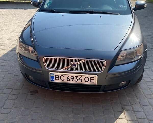 Вольво В50, объемом двигателя 2 л и пробегом 263 тыс. км за 6400 $, фото 1 на Automoto.ua