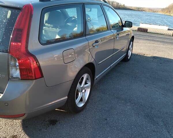 Вольво В50, объемом двигателя 2 л и пробегом 310 тыс. км за 6400 $, фото 1 на Automoto.ua