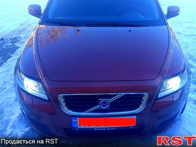 Вольво V50, об'ємом двигуна 18 л та пробігом 293 тис. км за 6500 $, фото 1 на Automoto.ua