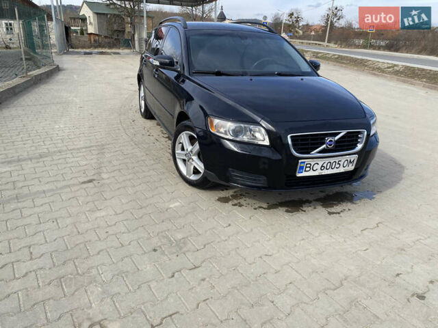 Вольво В50, объемом двигателя 1.6 л и пробегом 340 тыс. км за 6000 $, фото 1 на Automoto.ua