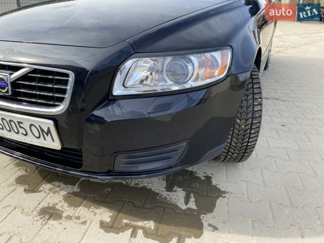 Вольво В50, объемом двигателя 1.6 л и пробегом 340 тыс. км за 5000 $, фото 1 на Automoto.ua