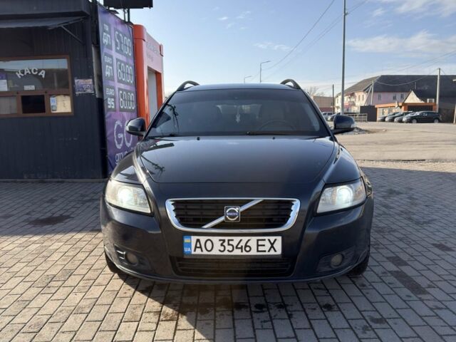 Вольво В50, объемом двигателя 1.6 л и пробегом 314 тыс. км за 5800 $, фото 1 на Automoto.ua