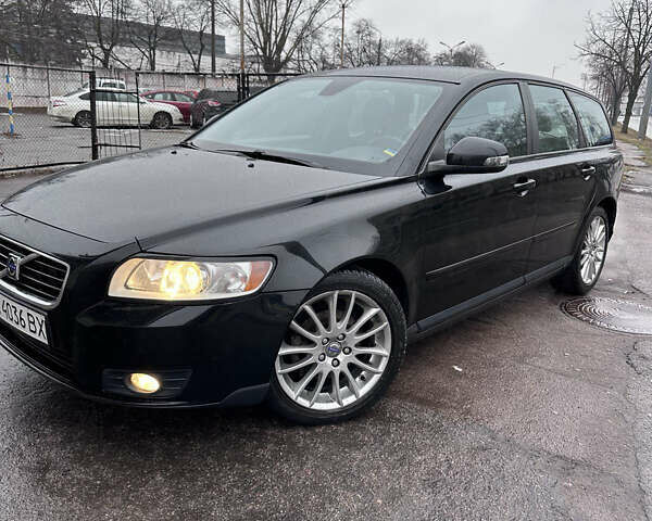 Вольво V50, об'ємом двигуна 1.6 л та пробігом 256 тис. км за 7098 $, фото 1 на Automoto.ua
