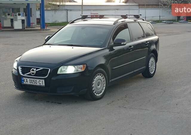 Вольво В50, объемом двигателя 1.56 л и пробегом 242 тыс. км за 7499 $, фото 1 на Automoto.ua