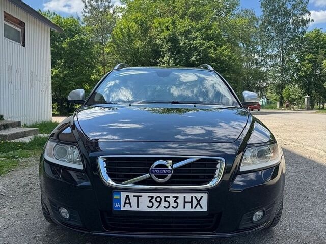 Вольво В50, объемом двигателя 1.6 л и пробегом 190 тыс. км за 8600 $, фото 1 на Automoto.ua