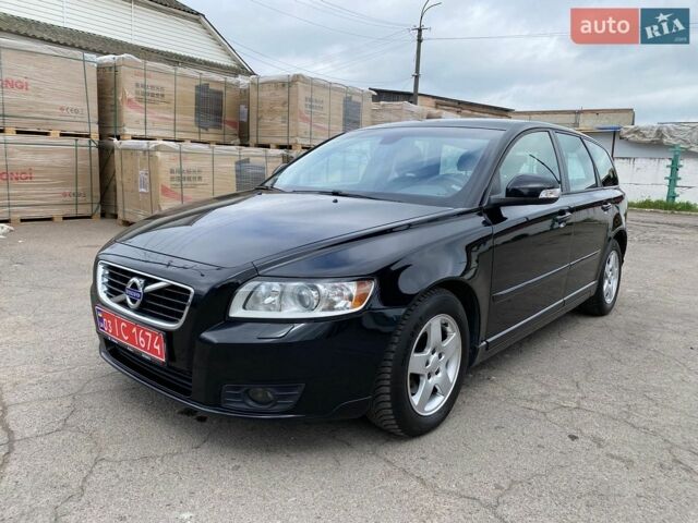 Вольво В50, объемом двигателя 1.6 л и пробегом 244 тыс. км за 7690 $, фото 1 на Automoto.ua