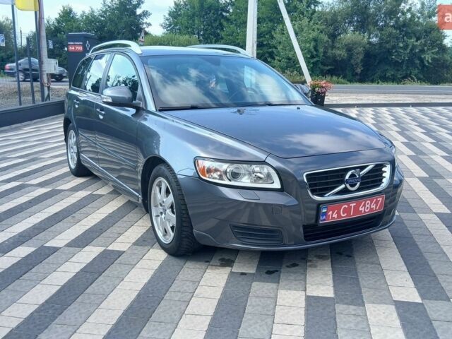 Вольво В50, объемом двигателя 1.6 л и пробегом 183 тыс. км за 7200 $, фото 1 на Automoto.ua
