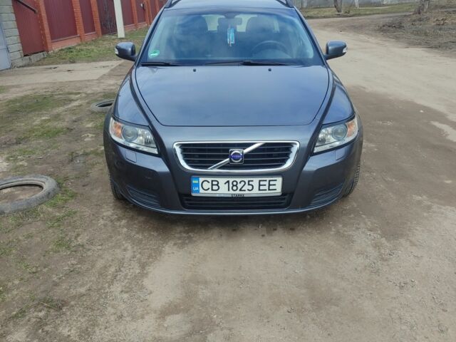 Сірий Вольво V50, об'ємом двигуна 1.6 л та пробігом 180 тис. км за 5800 $, фото 1 на Automoto.ua