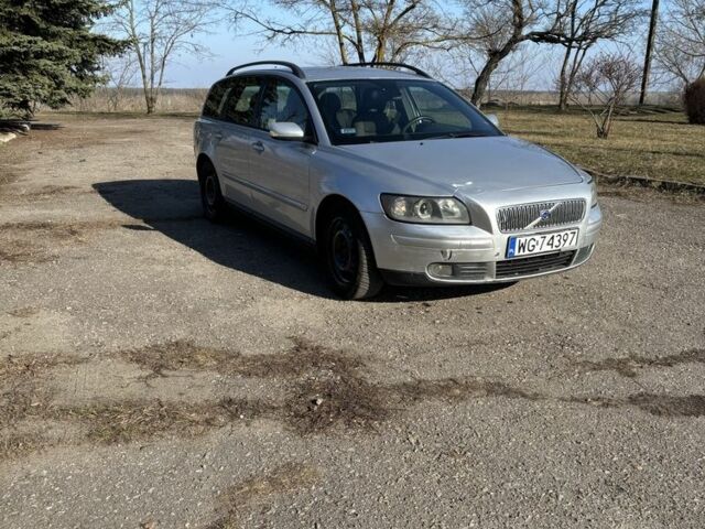 Сірий Вольво V50, об'ємом двигуна 0 л та пробігом 330 тис. км за 2650 $, фото 1 на Automoto.ua