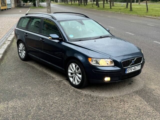 Сірий Вольво V50, об'ємом двигуна 2 л та пробігом 250 тис. км за 2899 $, фото 1 на Automoto.ua