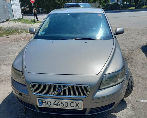 Сірий Вольво V50, об'ємом двигуна 2 л та пробігом 278 тис. км за 6000 $, фото 1 на Automoto.ua