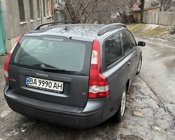Сірий Вольво V50, об'ємом двигуна 1.8 л та пробігом 258 тис. км за 6200 $, фото 1 на Automoto.ua