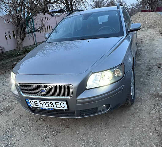 Сірий Вольво V50, об'ємом двигуна 1.6 л та пробігом 380 тис. км за 5200 $, фото 1 на Automoto.ua