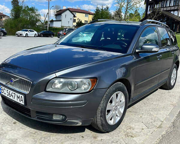 Сірий Вольво V50, об'ємом двигуна 1.8 л та пробігом 238 тис. км за 5500 $, фото 1 на Automoto.ua