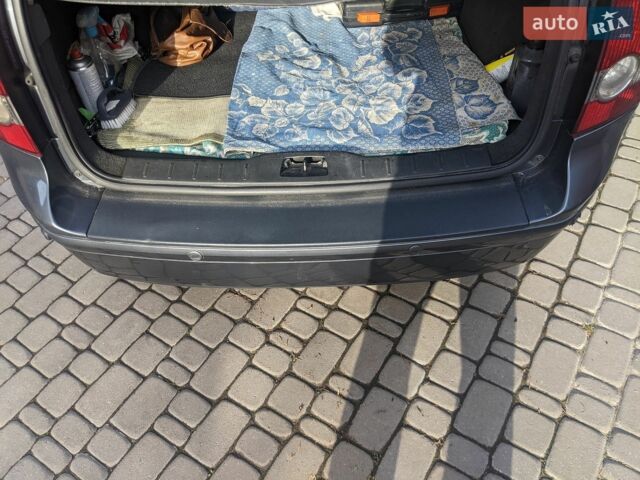 Сірий Вольво V50, об'ємом двигуна 2 л та пробігом 373 тис. км за 6300 $, фото 1 на Automoto.ua