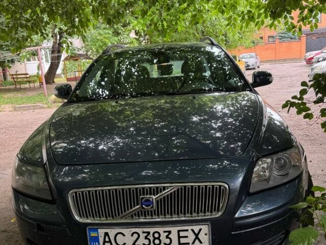 Сірий Вольво V50, об'ємом двигуна 1.6 л та пробігом 350 тис. км за 4800 $, фото 1 на Automoto.ua