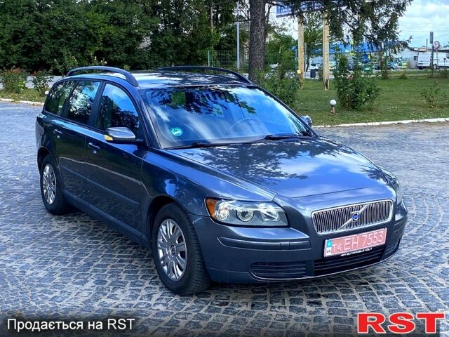 Серый Вольво В50, объемом двигателя 1.8 л и пробегом 201 тыс. км за 6700 $, фото 1 на Automoto.ua