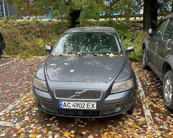 Вольво В50 2006 в Киеве на Automoto.ua Серый Вольво В50, объемом двигателя 1.56 л и пробегом 302 тыс. км за 5300 $, фото 1 на Automoto.ua