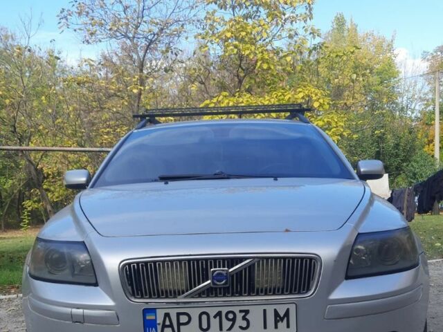 Сірий Вольво V50, об'ємом двигуна 2 л та пробігом 270 тис. км за 4800 $, фото 1 на Automoto.ua