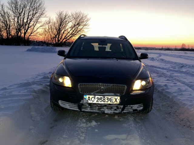 Сірий Вольво V50, об'ємом двигуна 1.56 л та пробігом 350 тис. км за 4800 $, фото 1 на Automoto.ua