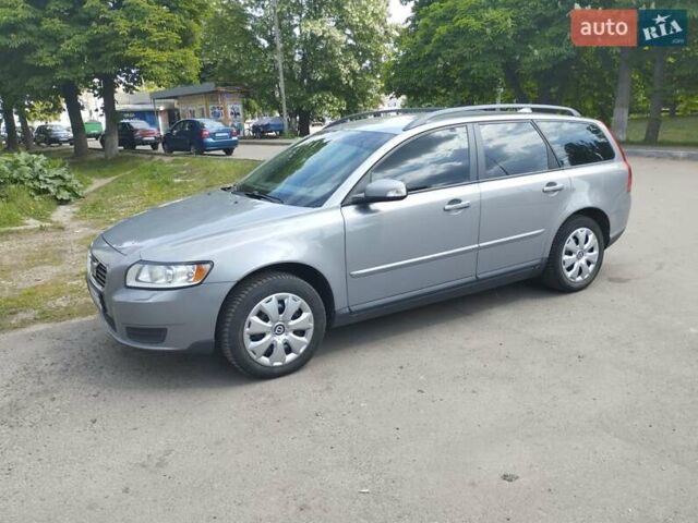 Сірий Вольво V50, об'ємом двигуна 1.6 л та пробігом 342 тис. км за 5999 $, фото 1 на Automoto.ua