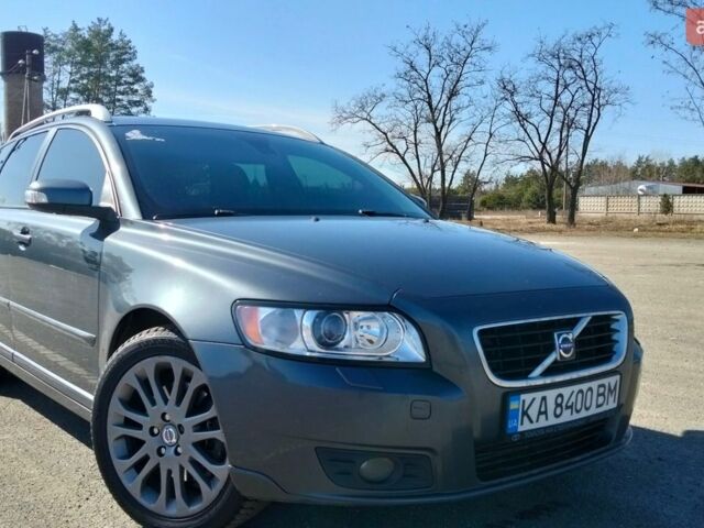Сірий Вольво V50, об'ємом двигуна 2 л та пробігом 339 тис. км за 6500 $, фото 1 на Automoto.ua