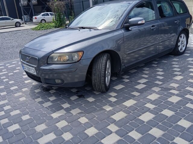 Сірий Вольво V50, об'ємом двигуна 1.6 л та пробігом 293 тис. км за 5500 $, фото 1 на Automoto.ua