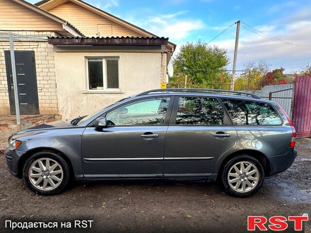 Серый Вольво В50, объемом двигателя 2 л и пробегом 0 тыс. км за 6700 $, фото 1 на Automoto.ua